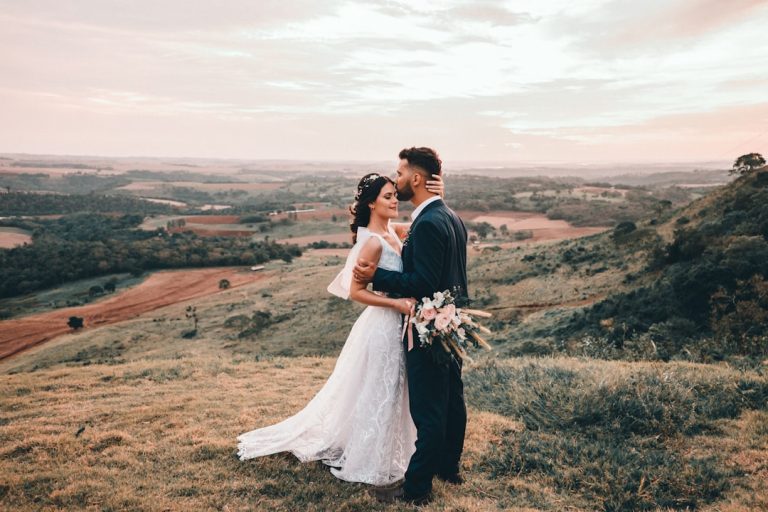 Mastering Modern Wedding Design with AI Planning